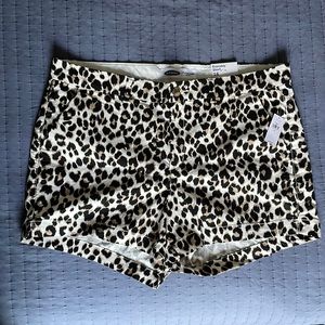 Old Navy Everyday Short 16 leopard